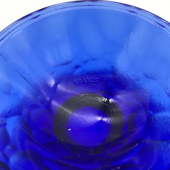 Made in France Cobalt blue textured Martini/ Cocktails Set of 2 footed glasses - Picture 5 of 6